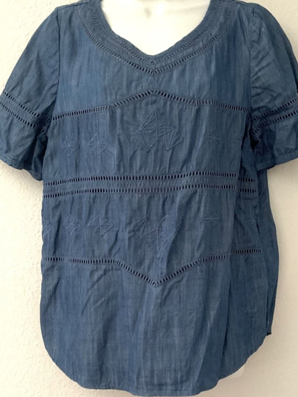 MAISON SCOTCH BLUE EMBROIDERED CUT OUT BLOUSE DENIM LOOK SIZE 4